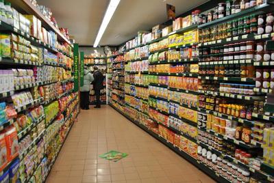 法國生活必備的超市與食品經營指南